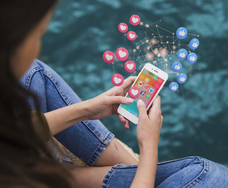 Social Media Posting Service